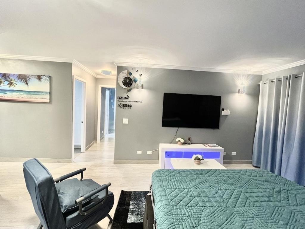 הונולולו Waikiki Condo 2 Bedrooms 2 Bathrooms With 1 Free Parking Space מראה חיצוני תמונה