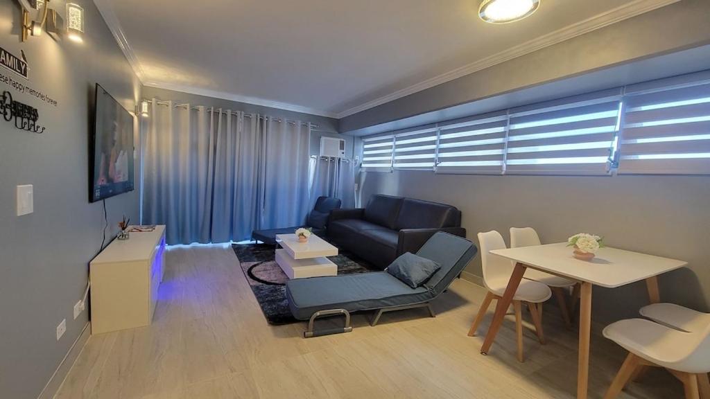 הונולולו Waikiki Condo 2 Bedrooms 2 Bathrooms With 1 Free Parking Space מראה חיצוני תמונה