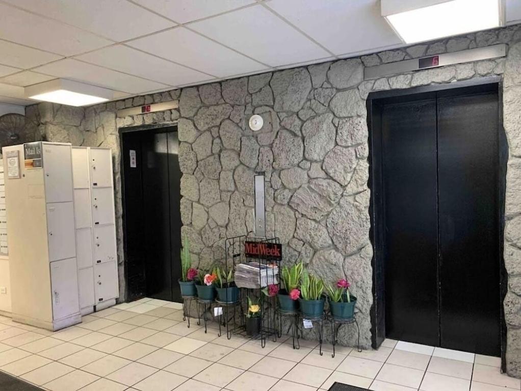 הונולולו Waikiki Condo 2 Bedrooms 2 Bathrooms With 1 Free Parking Space מראה חיצוני תמונה